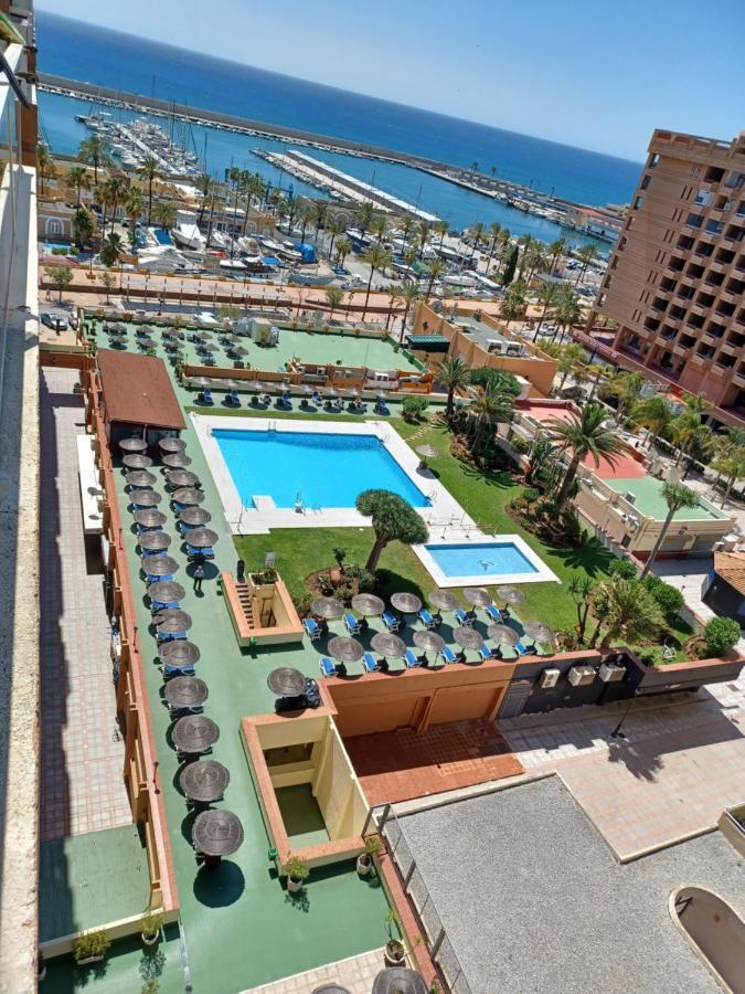 Apartament Primera Linea De Playa Y Vista Al Mar En Pyr Fuengirola Estudio Zewnętrze zdjęcie