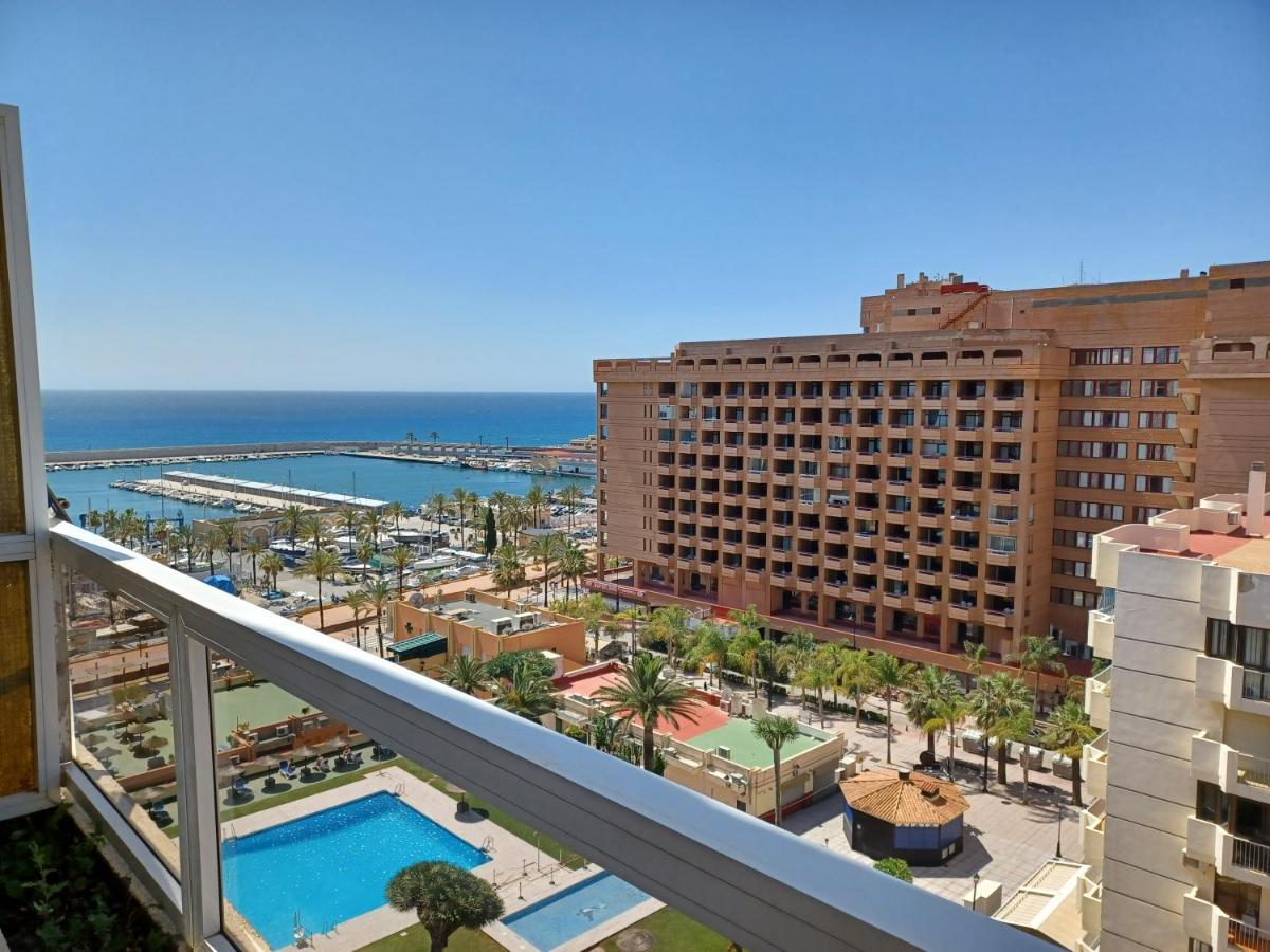 Apartament Primera Linea De Playa Y Vista Al Mar En Pyr Fuengirola Estudio Zewnętrze zdjęcie